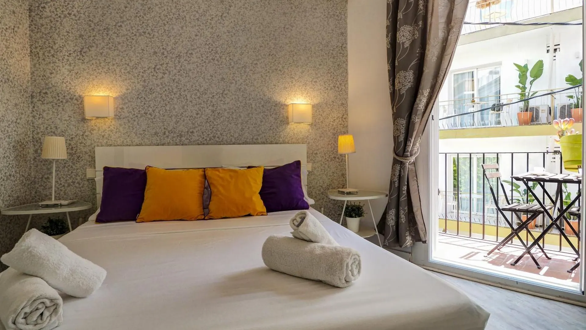 Pura Vida Apartment By Hello Homes Sitges Spain